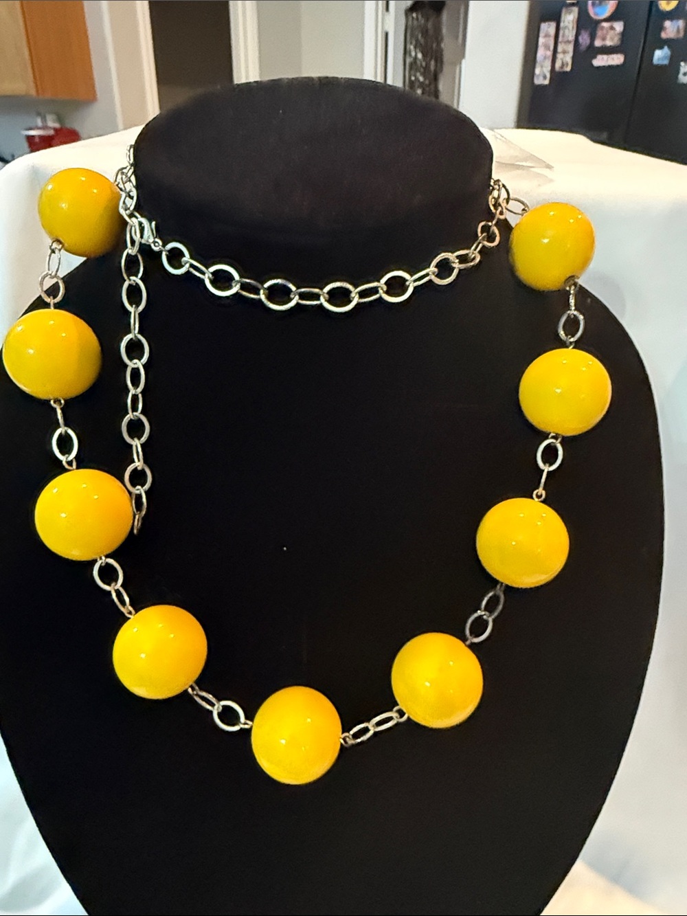 Vintage Retro Chunky Yellow Gumball Bead Statement Necklace